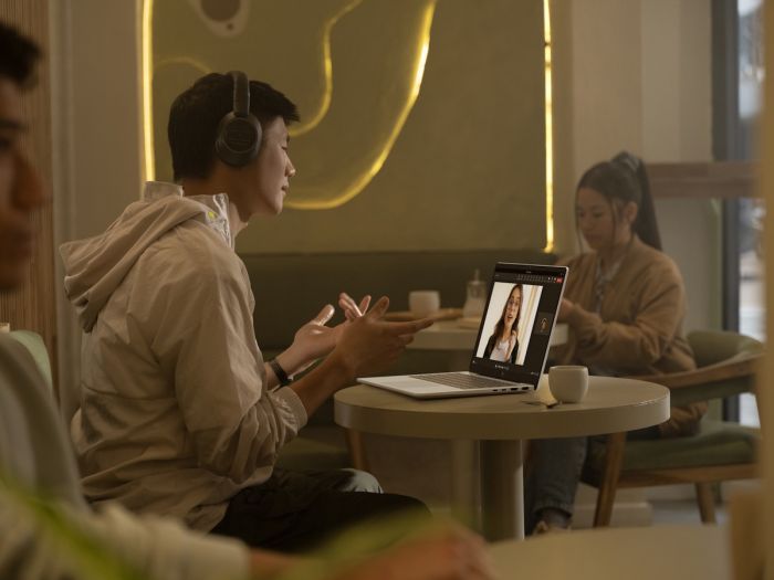 Ноутбук HP OmniBook 7 14-fs0001ua 14" WUXGA IPS AG, Intel 5-220H, 24GB, F1TB, UMA, Win11, сріблястий