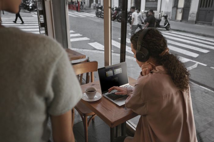 Ноутбук HP EliteBook X G1i 14" WUXGA AG, Intel U5-228V, 32GB, F1TB, UMA, DOS, сріблястий