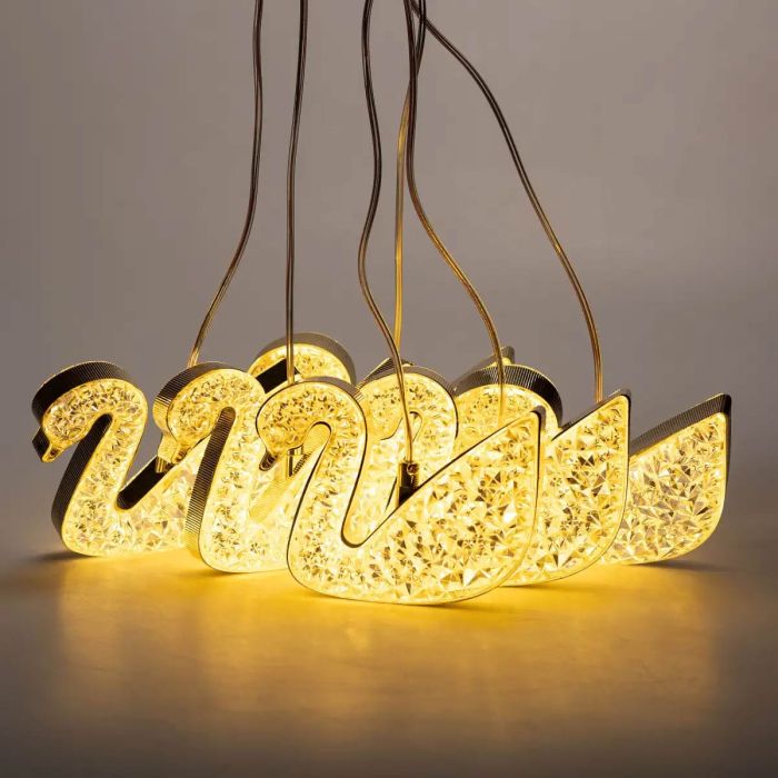 Гірлянда штора з фігурками Сваровскі 3 метри 6 ламп тепле жовте світло 6L3MSWA